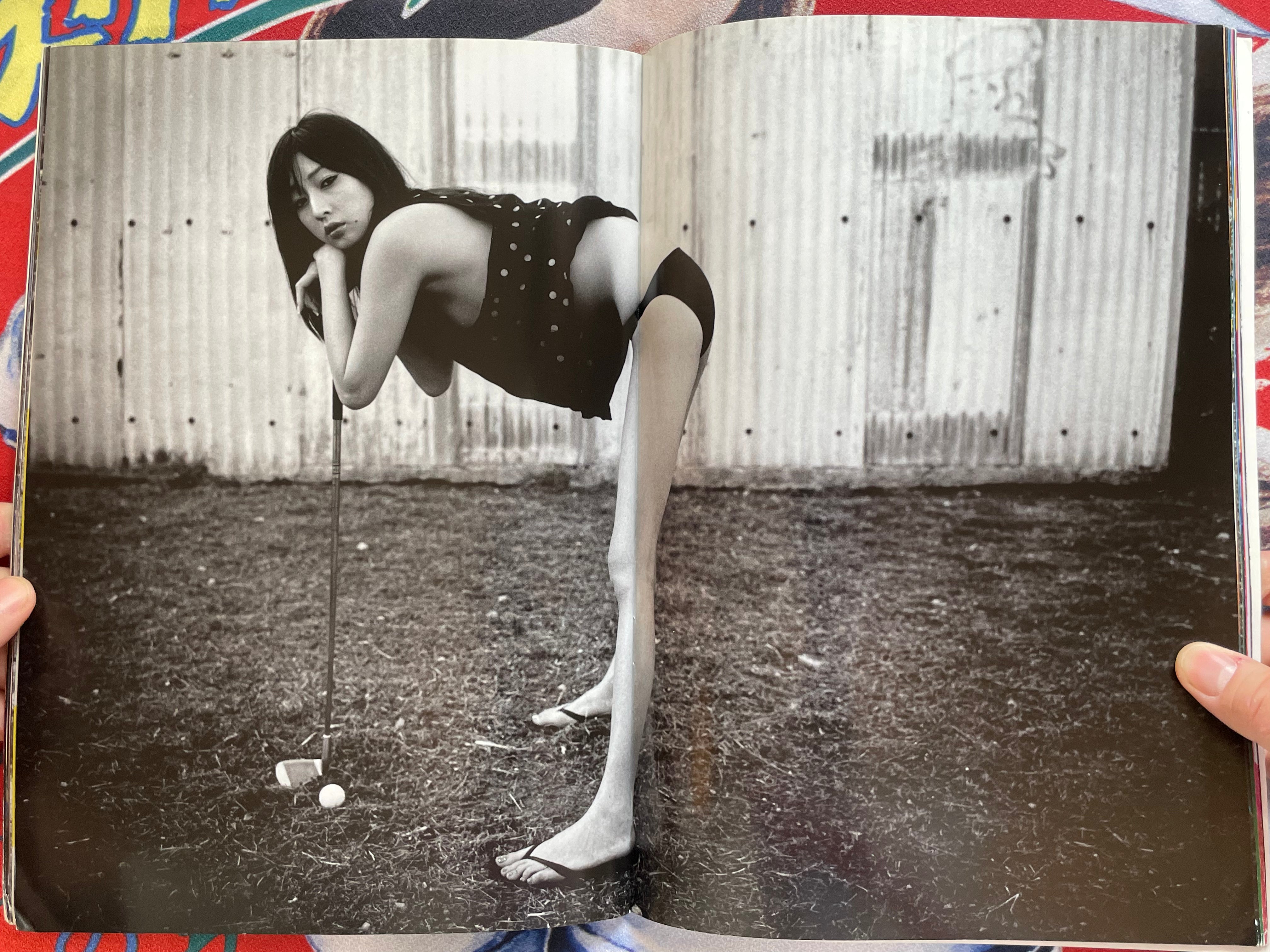 Ikeda Natsuki Shincho Mook Photo Collection (2010)