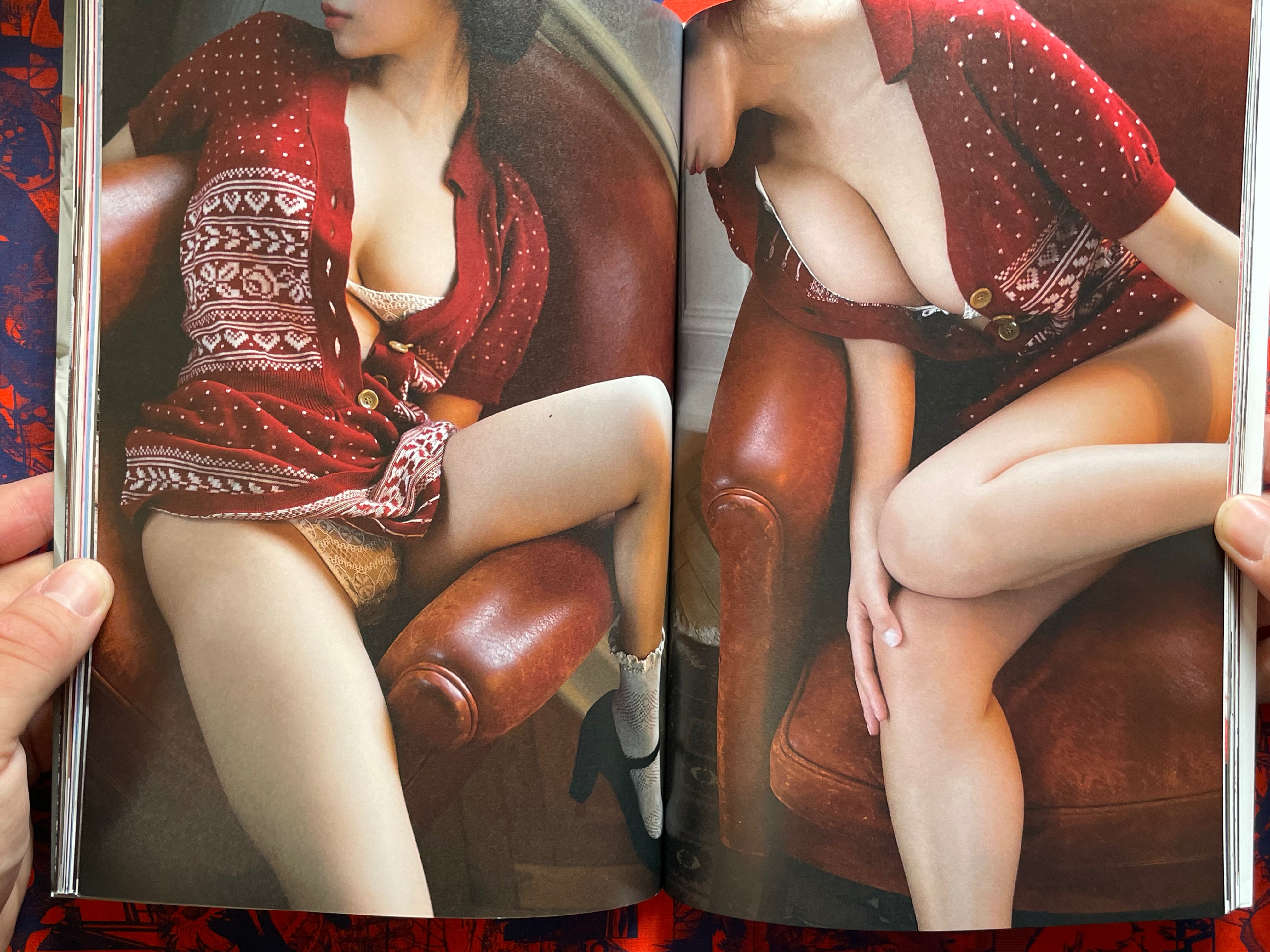 Wrap the Boobs 2 ft. VA Models (2018)