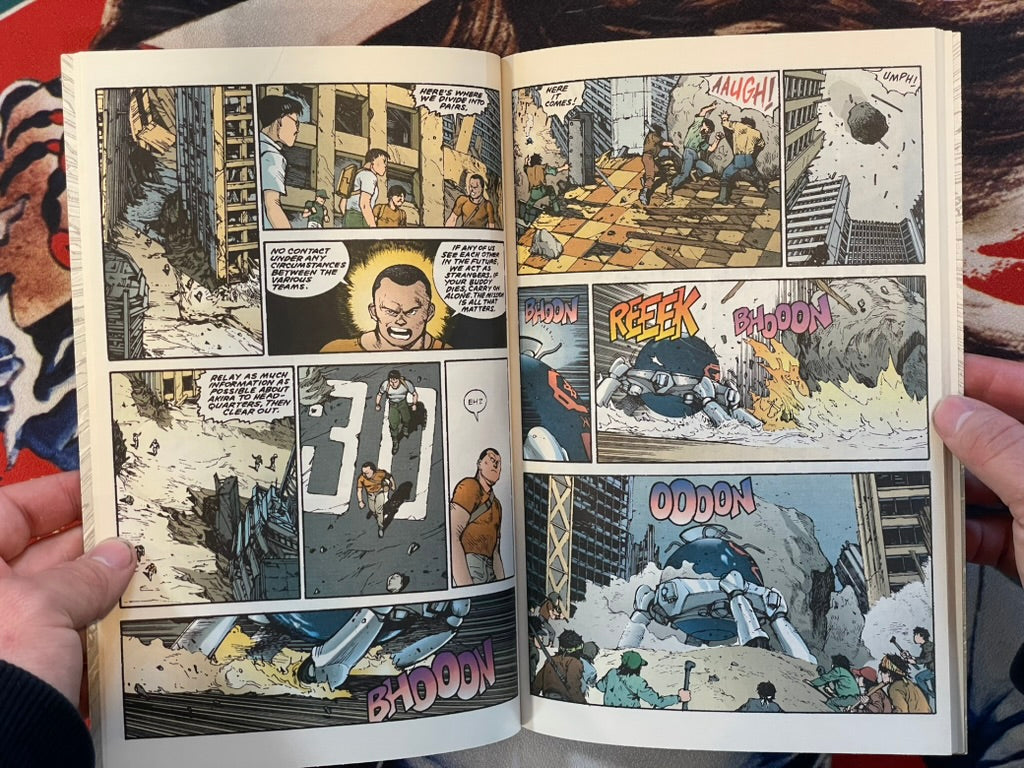 Akira International Edition Single: Volume 1 No. 18 by Katsuhiro Otomo (1988)
