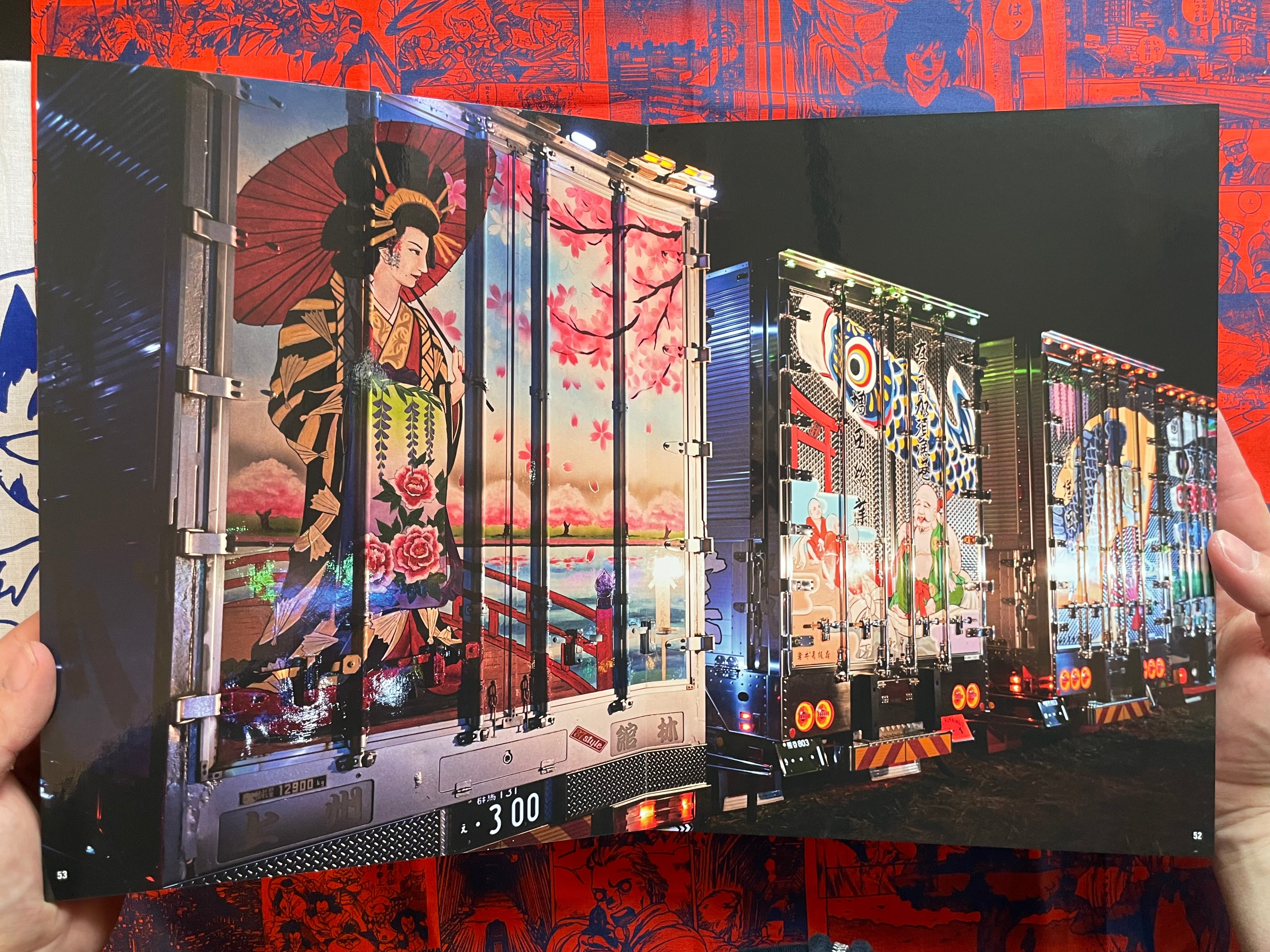 Dekotora Starships on the Road in Japan by Junji Hata (2022)