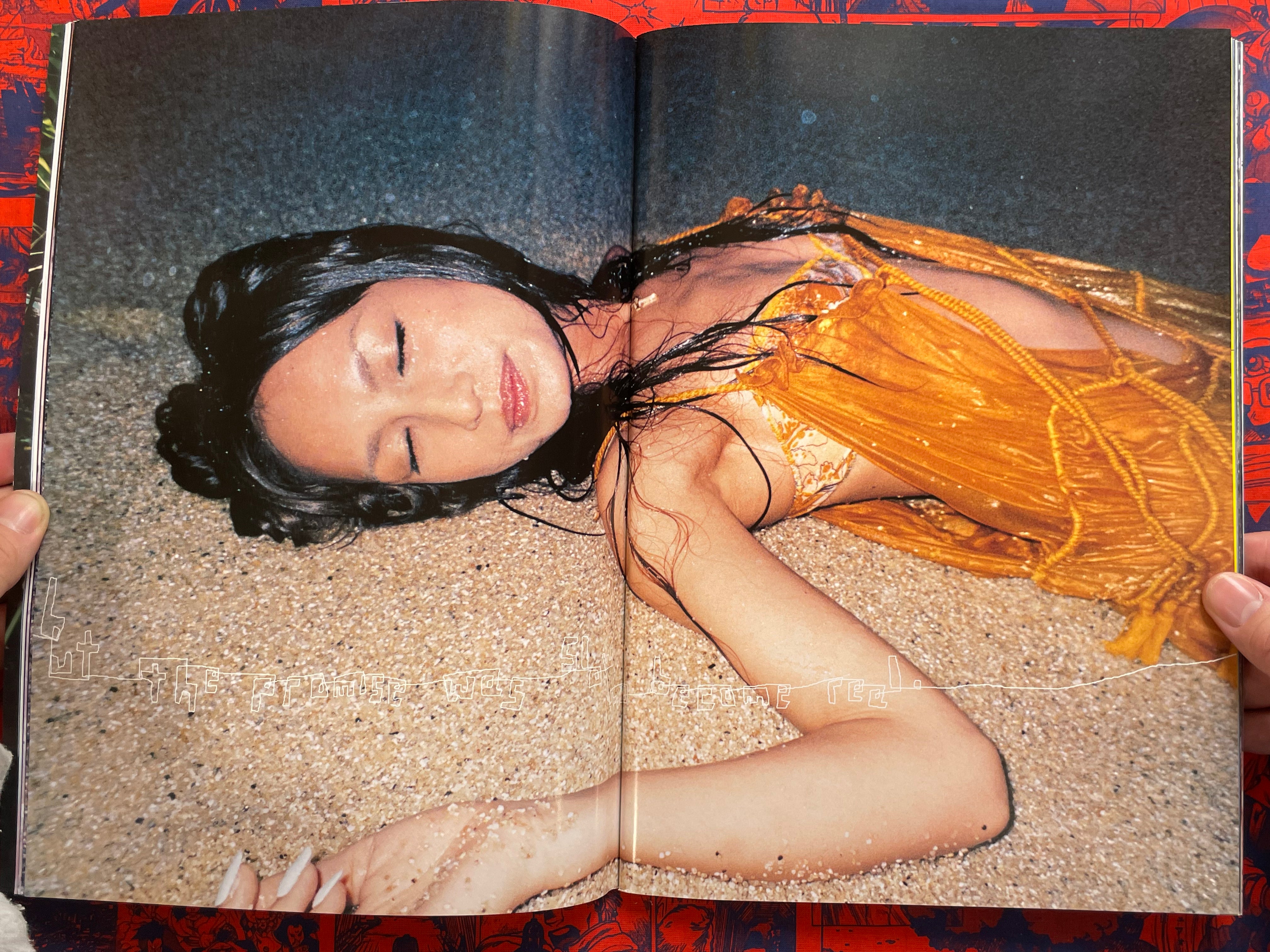 Monthly Shincho Mook: Sada Mayumi (2006)