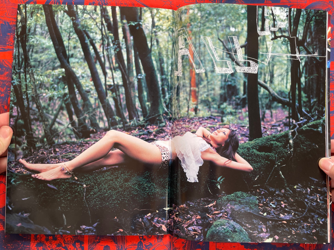 Monthly Shincho Mook: Sada Mayumi (2006)