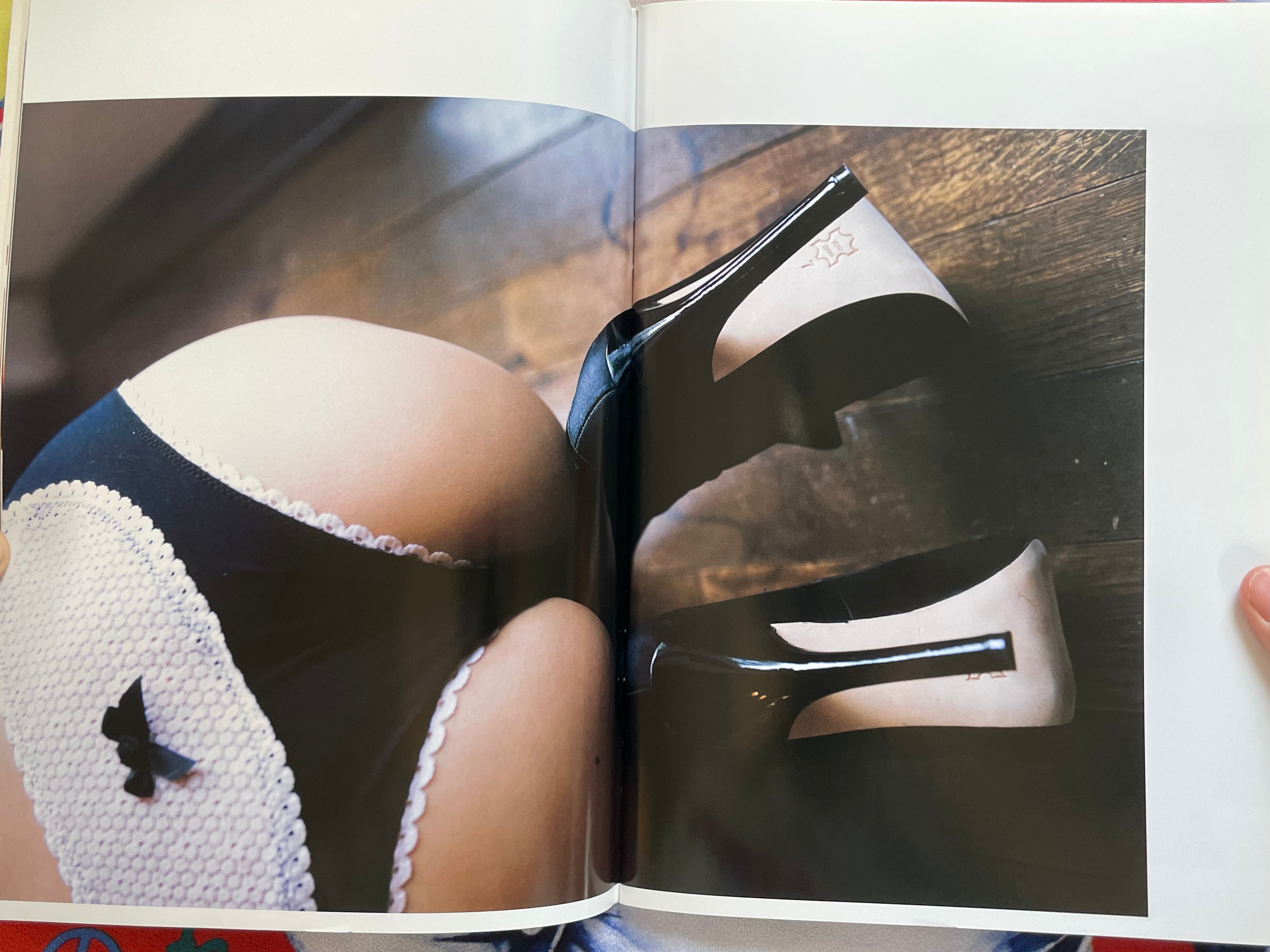 Morishita Yuuri Mook Photo Collection (2008)