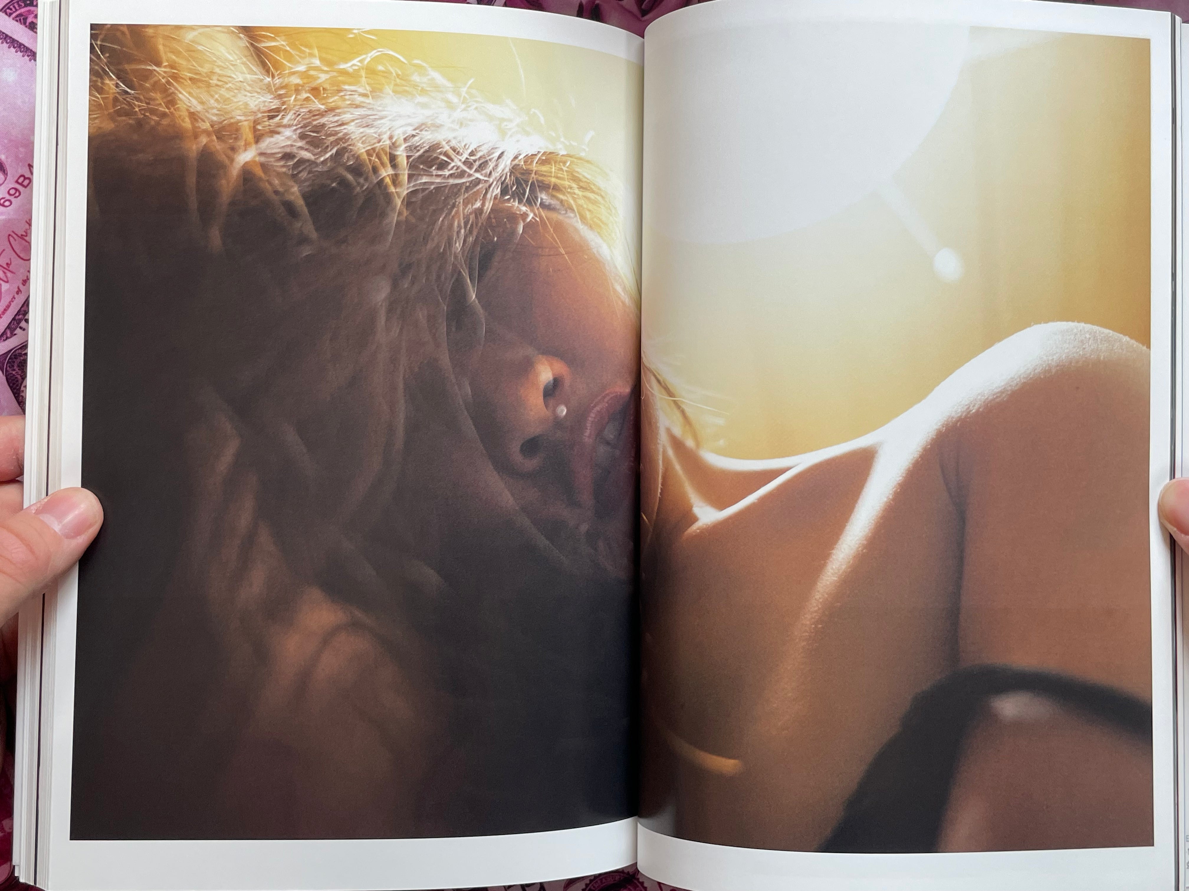 Photograph and Eros: Modern Photographers' Nude Expression by Genkosha Publishing (2019)