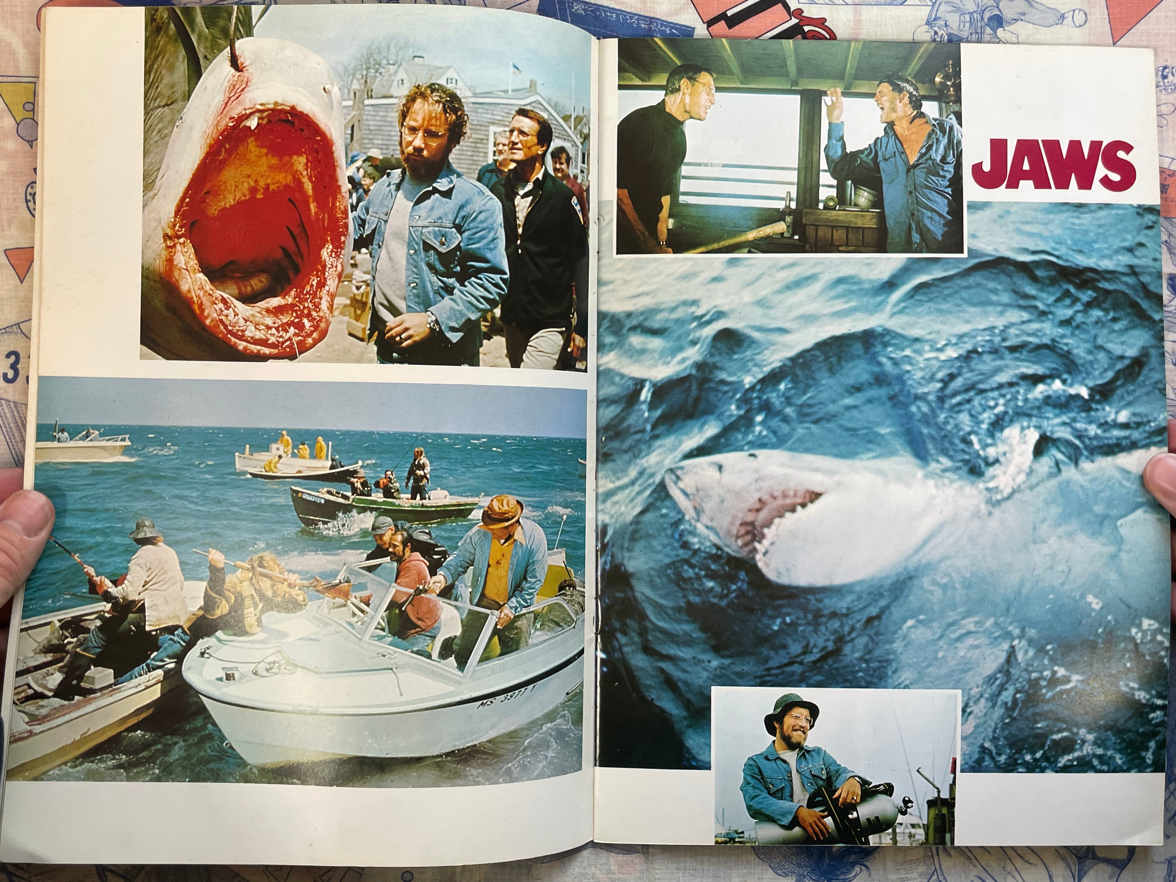 Set of 2 Movie Pamphlets: Jaws / Jaws II - Japanese Release (1975)