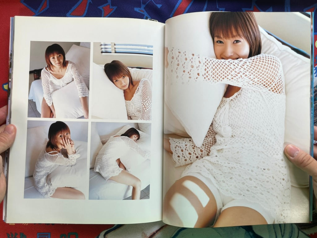 Alo-Hello! Fujimoto Miki Photo Book (2003)