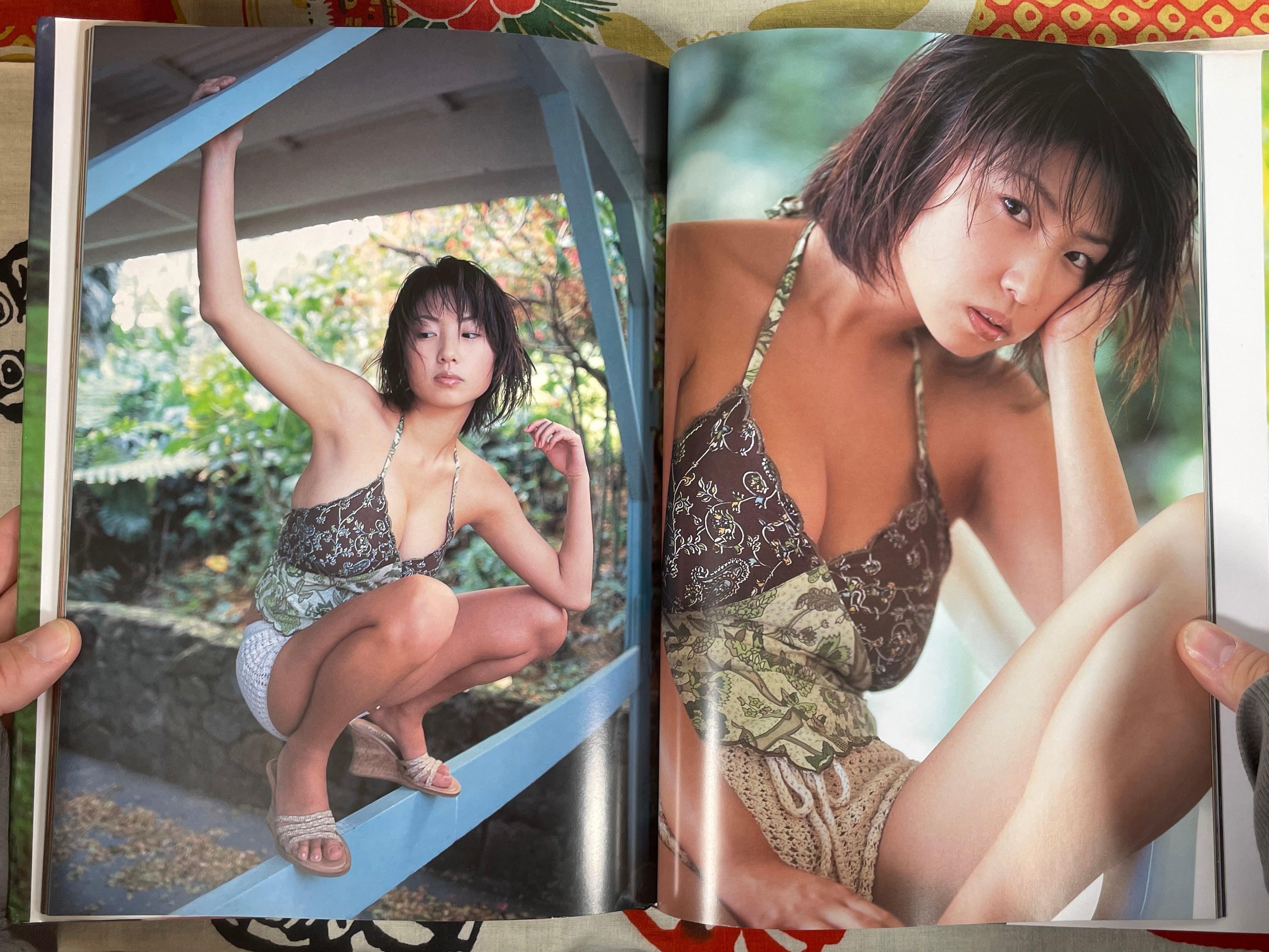 Meg: Megumi Fascinating Photo Session by Shin Yamagishi (2002)