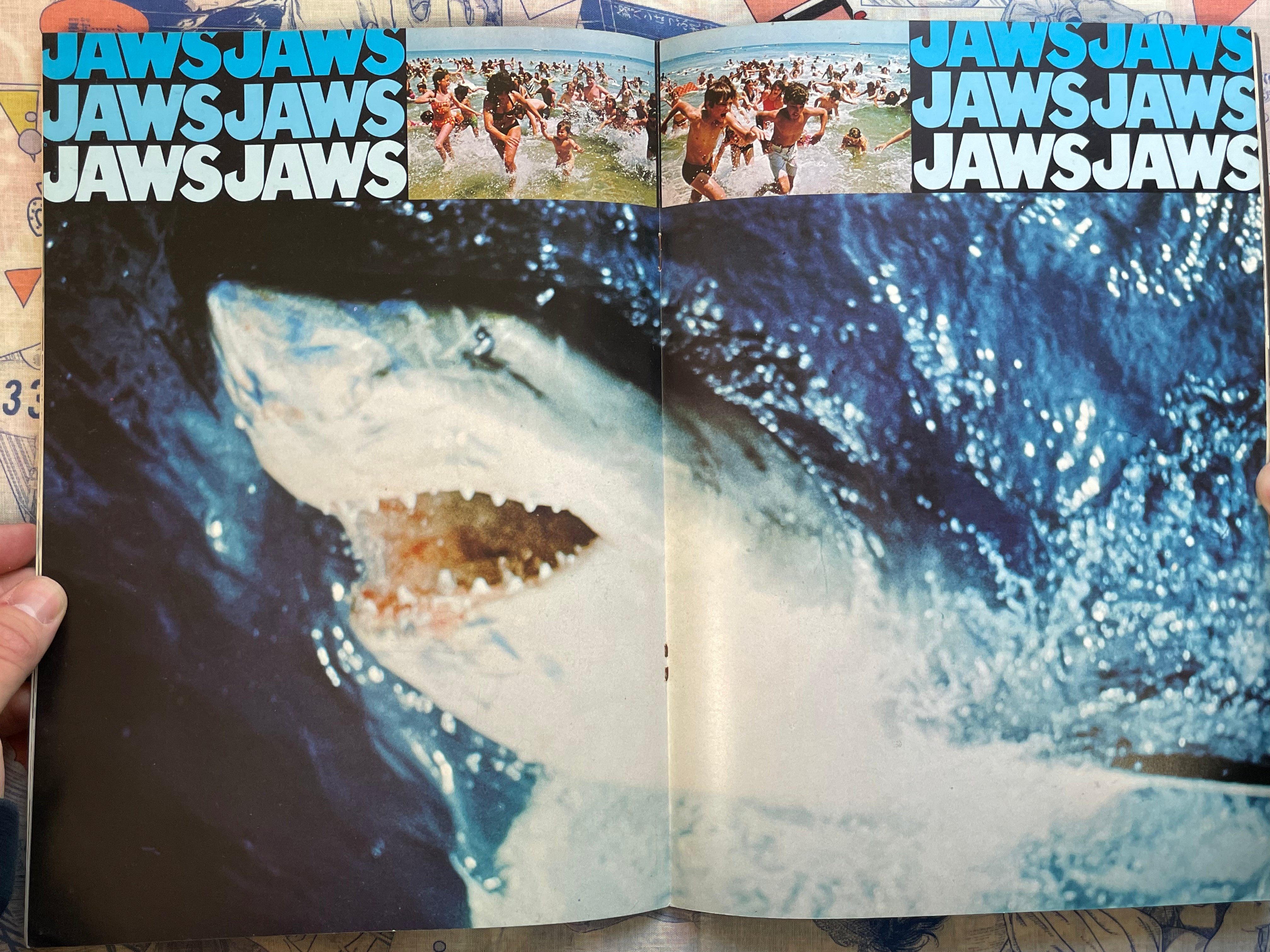 Set of 2 Movie Pamphlets: Jaws / Jaws II - Japanese Release (1975)