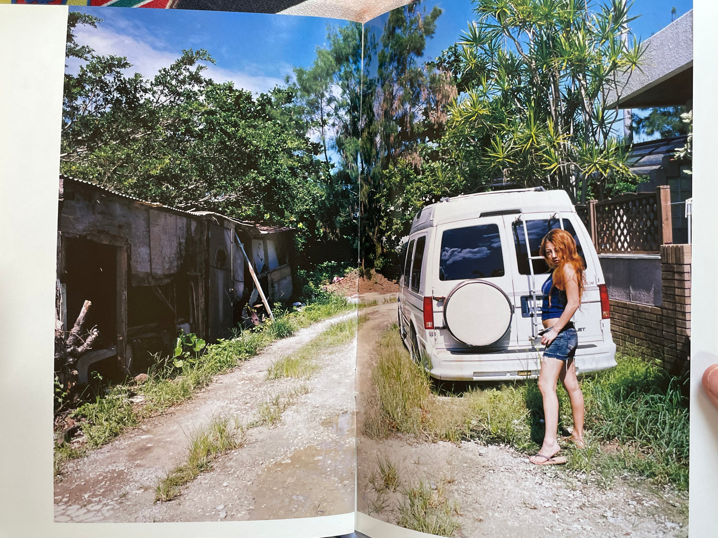 Abiru Yu Shincho Mook Photo Collection (2007)