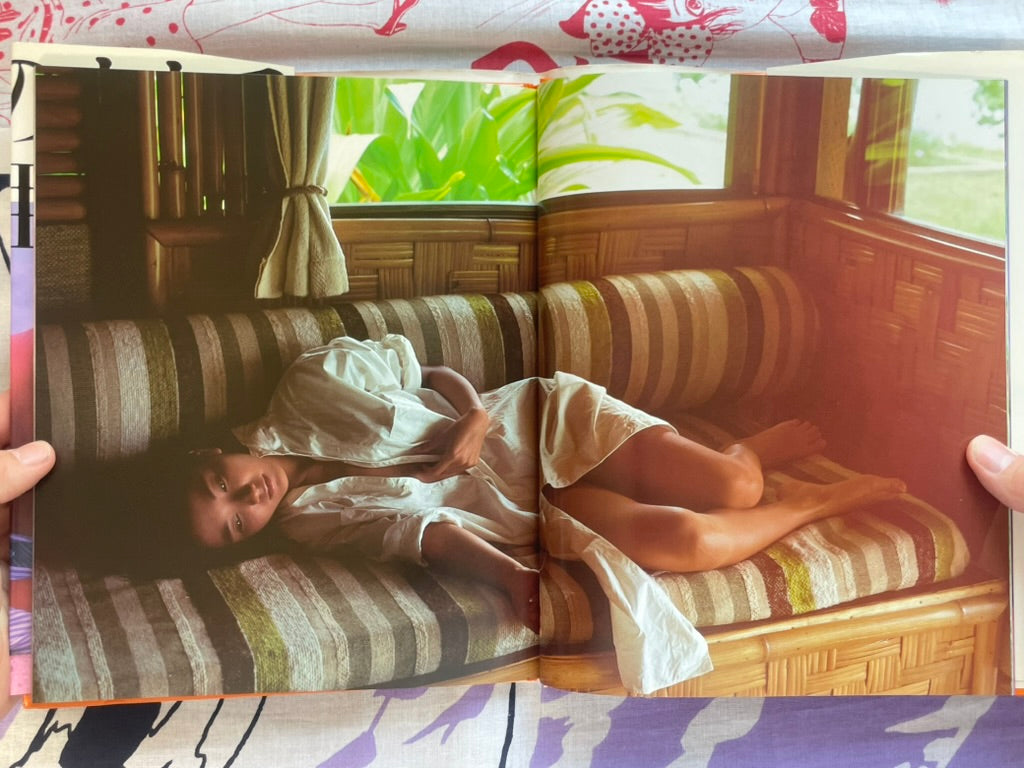 Aki Mukai Photographed by Sei Taniguchi - Hardcover (1988)