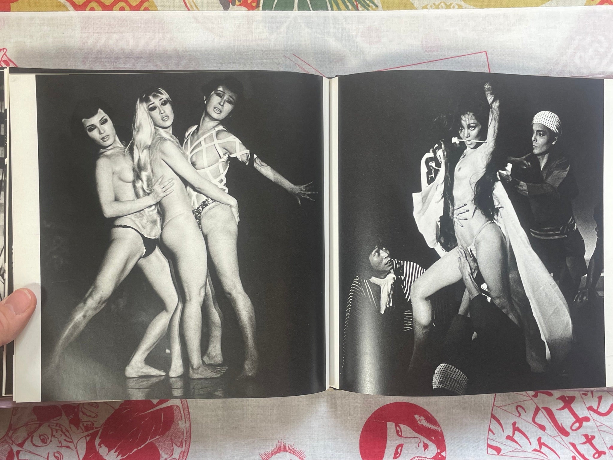 Dancing Girls - Hardcover by Takamasa Inamura (1978)