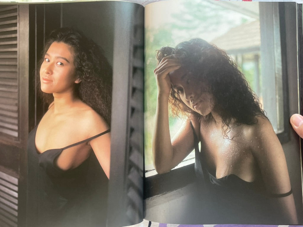 Giddy: Okamoto Natsuki Photo Book (1991)