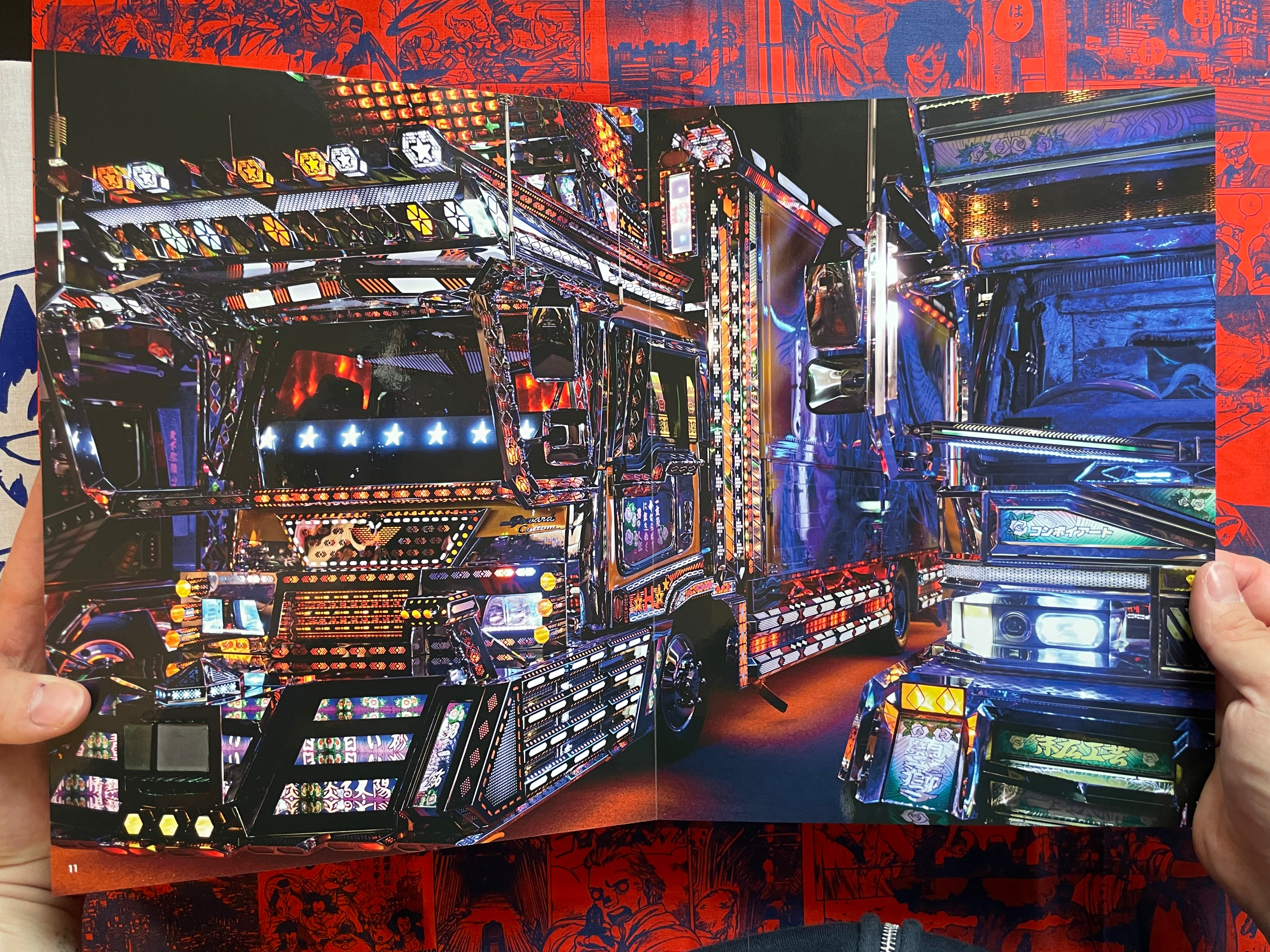 Dekotora Starships on the Road in Japan by Junji Hata (2022)
