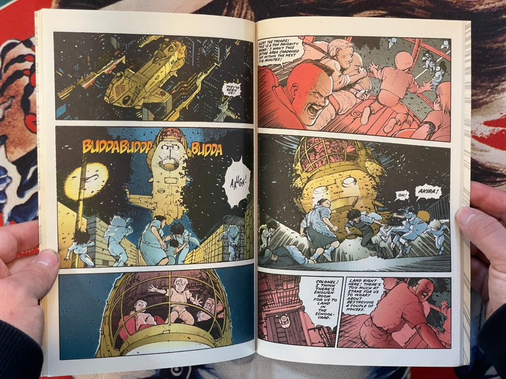 Akira International Edition Single: Volume 1 No. 17 by Katsuhiro Otomo (1988)-thumbmail-6