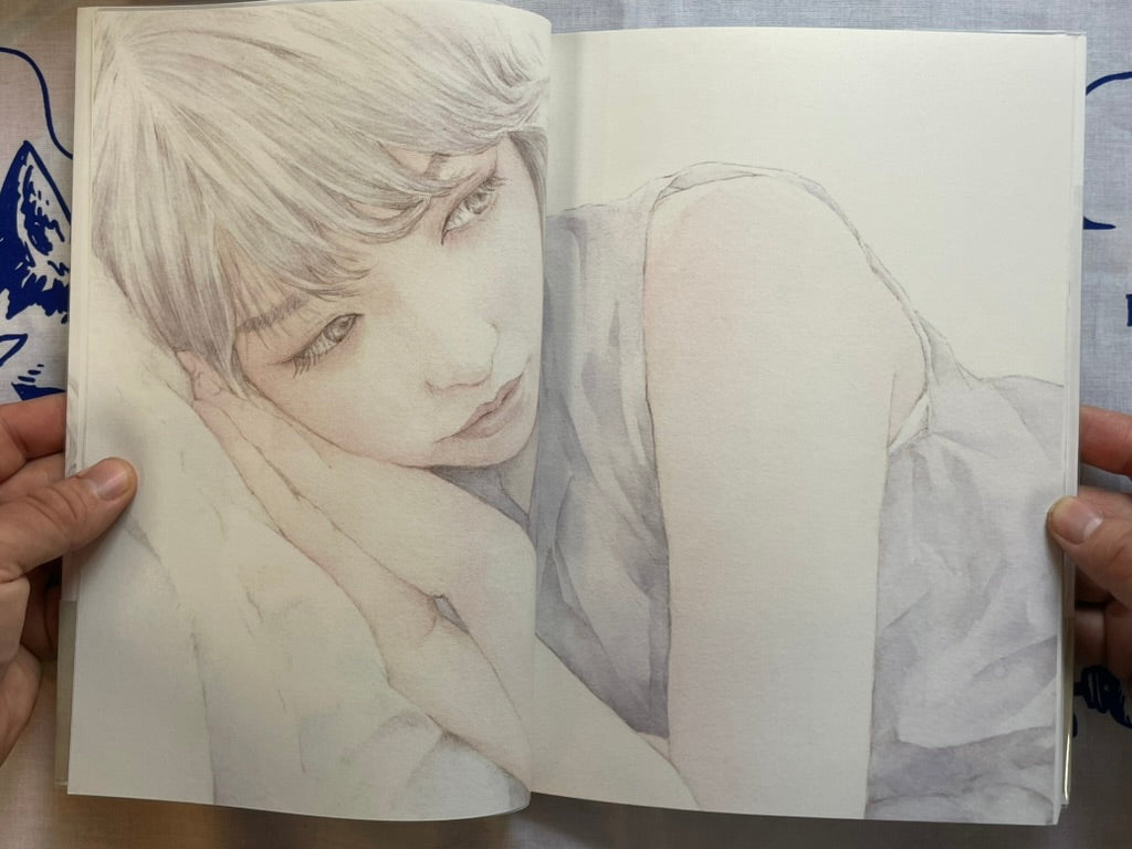 SIGNED White Light by Nico Hirano (2021)-thumbmail-4