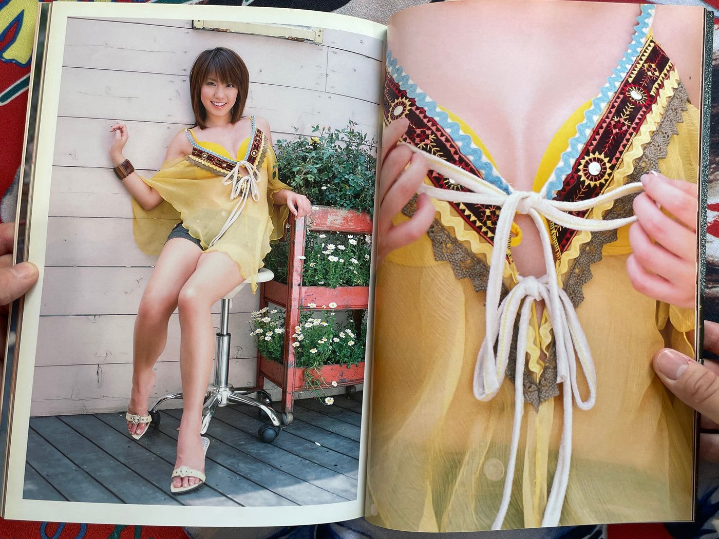 Azu Darake: Azusa Yamamoto Photo Collection (2008)