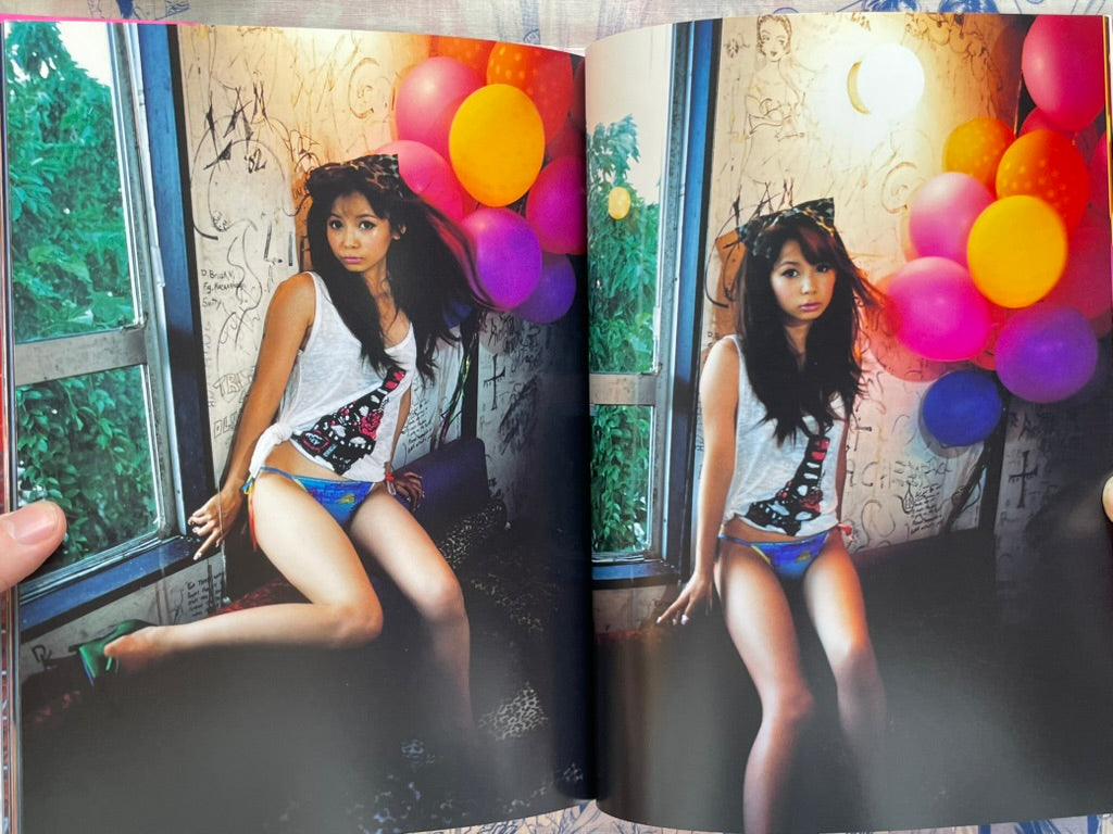 Shokol et Mikanne 2: Nakagawa Shoko & Ninagawa Mika 2 - Hardcover (2011)