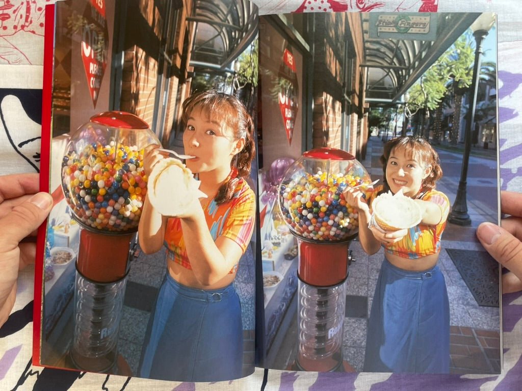 Cuty Suzuki Photo Book: Cuty Mania - Slipcover (1996)