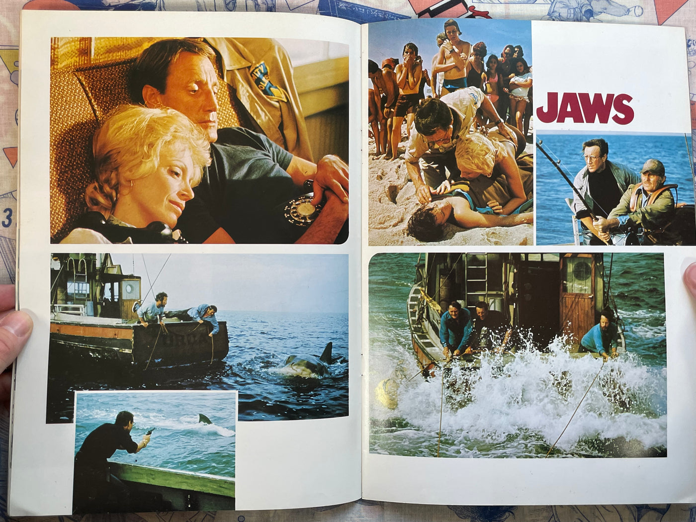 Set of 2 Movie Pamphlets: Jaws / Jaws II - Japanese Release (1975)