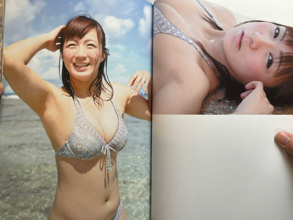 SIGNED Goddesses: Yuzuki Aikawa + Yoko Bito (2012)
