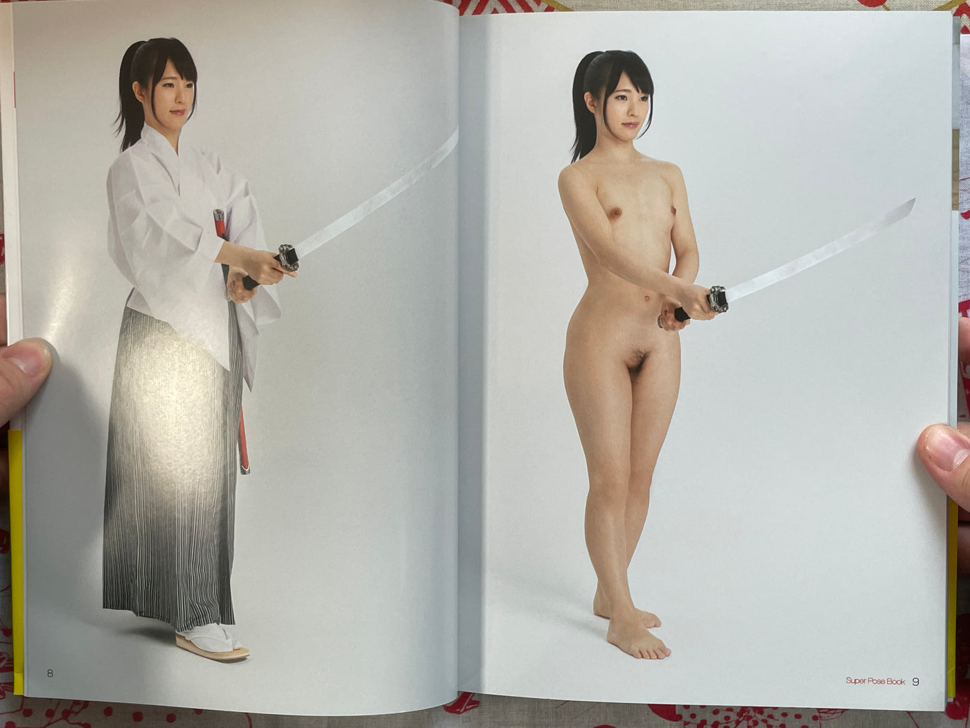 Super Pose Book: Nude Sword Action Edition (2019)