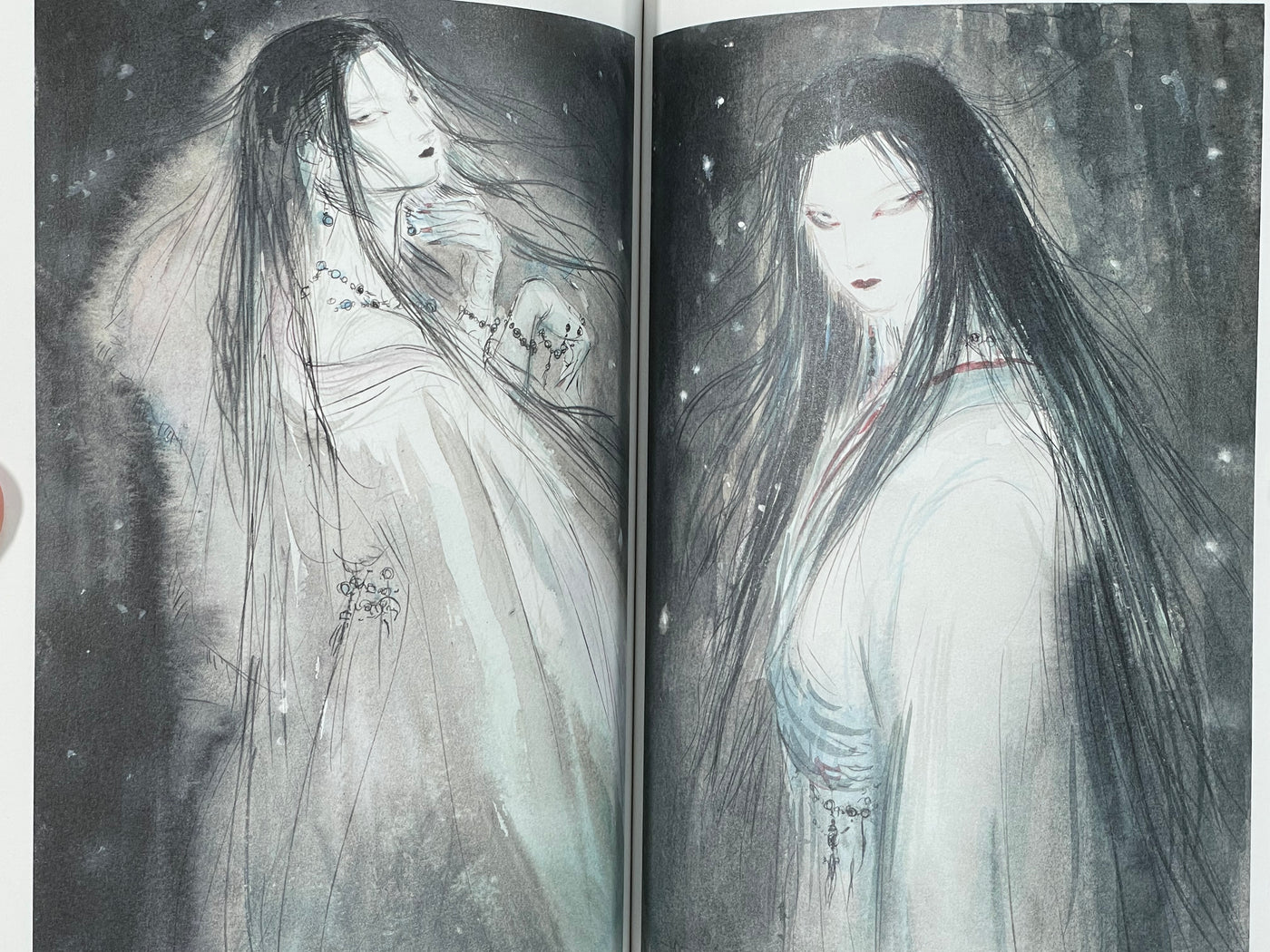 Collected Paintings of Amano's World Exhibition Catalog w Collected Paintings of Amano's World Exhibition Catalog w