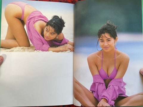 Crystal Blue Radiance: Yoshino Kimika Photo Collection - Hardcover (1994)