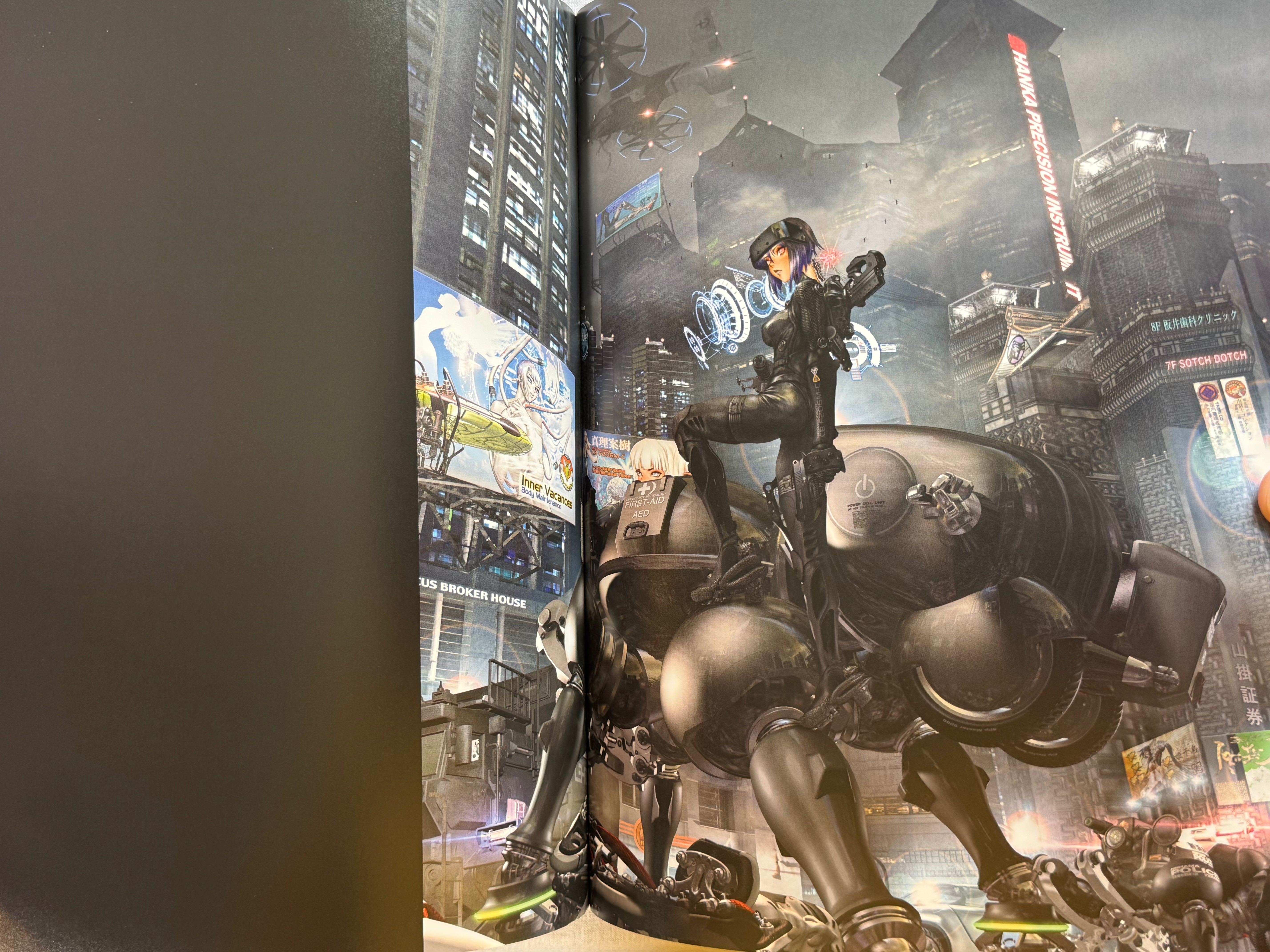 SHIROW MASAMUNE ARTWORKS IN THE SHELL (2025)