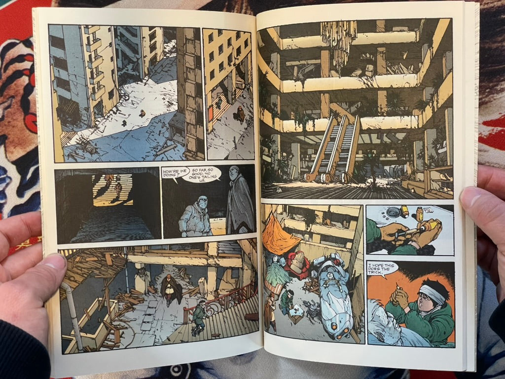 Akira International Edition Single: Volume 1 No. 14 by Katsuhiro Otomo (1988)-thumbmail-6